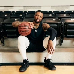 Spalding TF-Trainer Weighted Basketball -Basketball Style Shop 77012 Lifestyle2