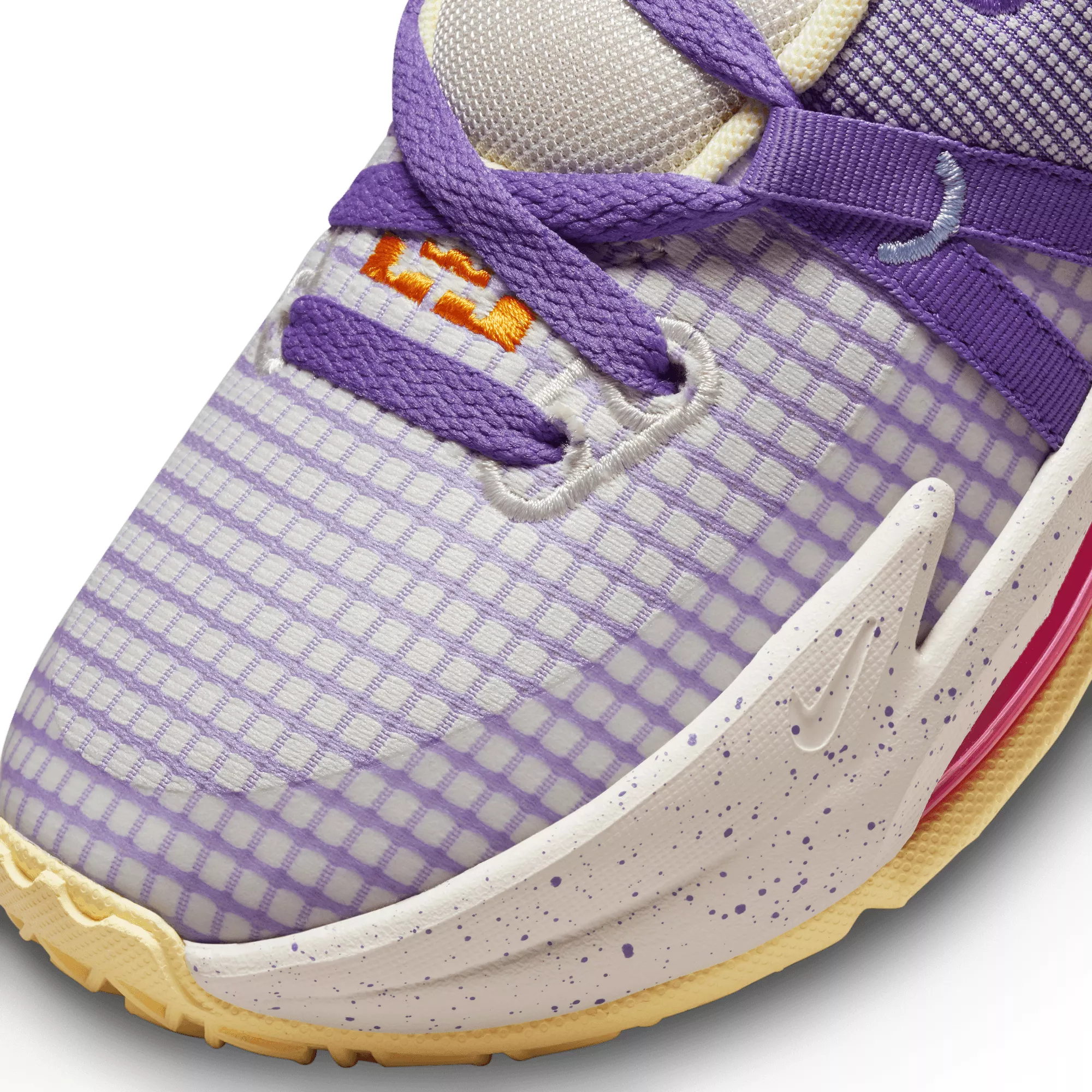 Nike Kids' Grade School Lebron Witness 7 Basketball Shoes 7 Nike Kids' Grade School Lebron Witness 7 Basketball Shoes - Image 7