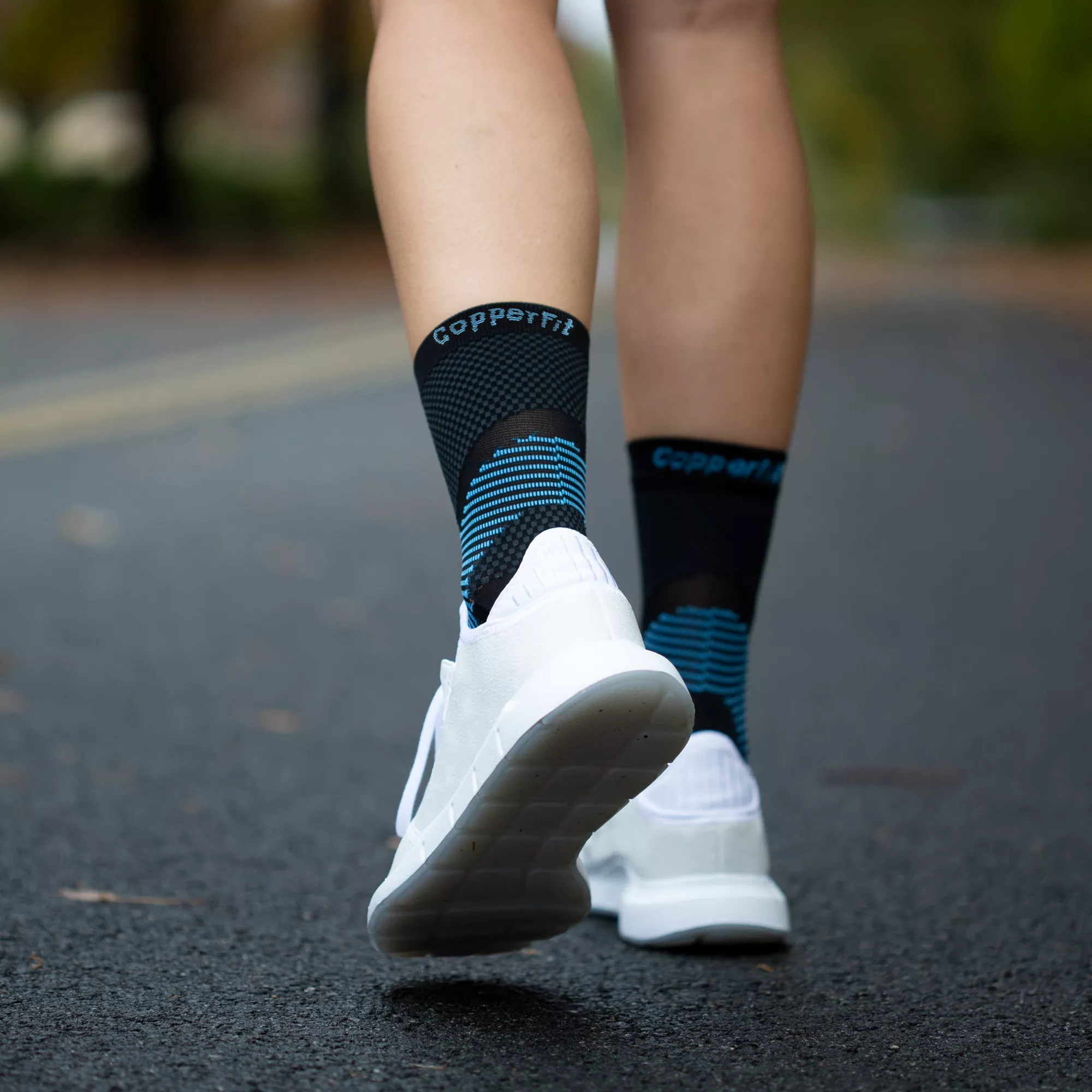 Copper Fit ICE Plantar Fascia Compression Sleeves 3 Copper Fit ICE Plantar Fascia Compression Sleeves - Image 3