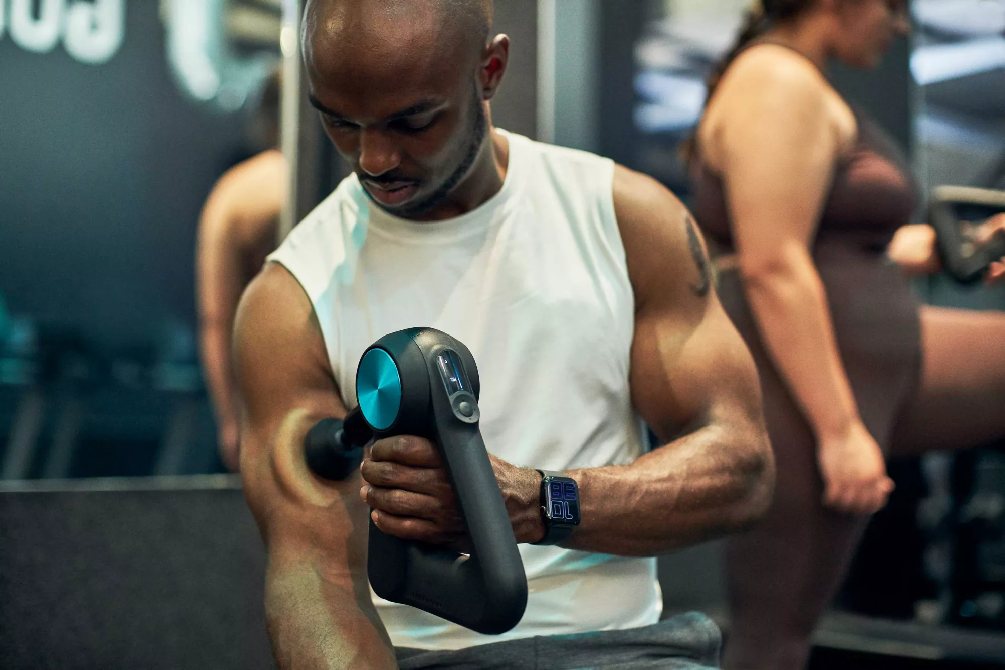 Therabody - Theragun PRO Smart Percussive Therapy Device 14 Therabody - Theragun PRO Smart Percussive Therapy Device - Image 14